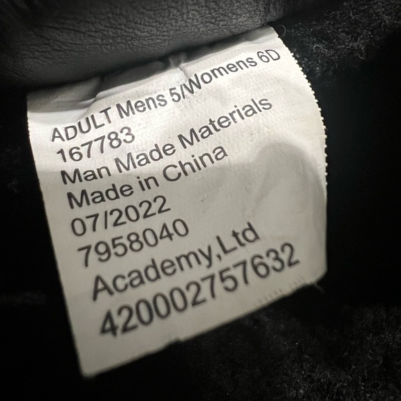 Magellan Outdoors Black Insulated Boots - Picture 5 of 7